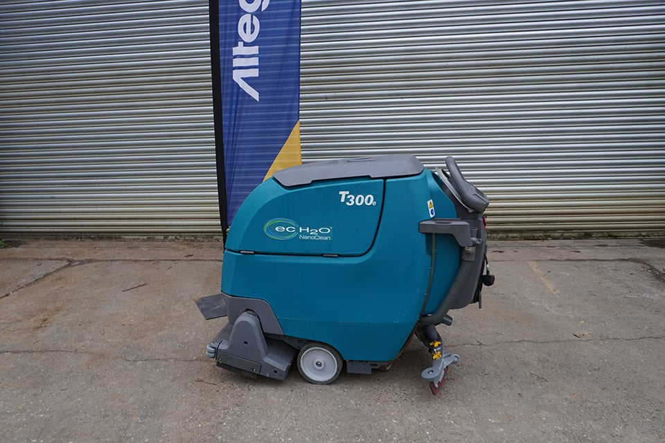 Tennant T300e Floor Cleaner Scrubber 15566 