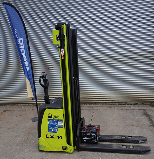 Pramac RX14/45 Electric Stacker