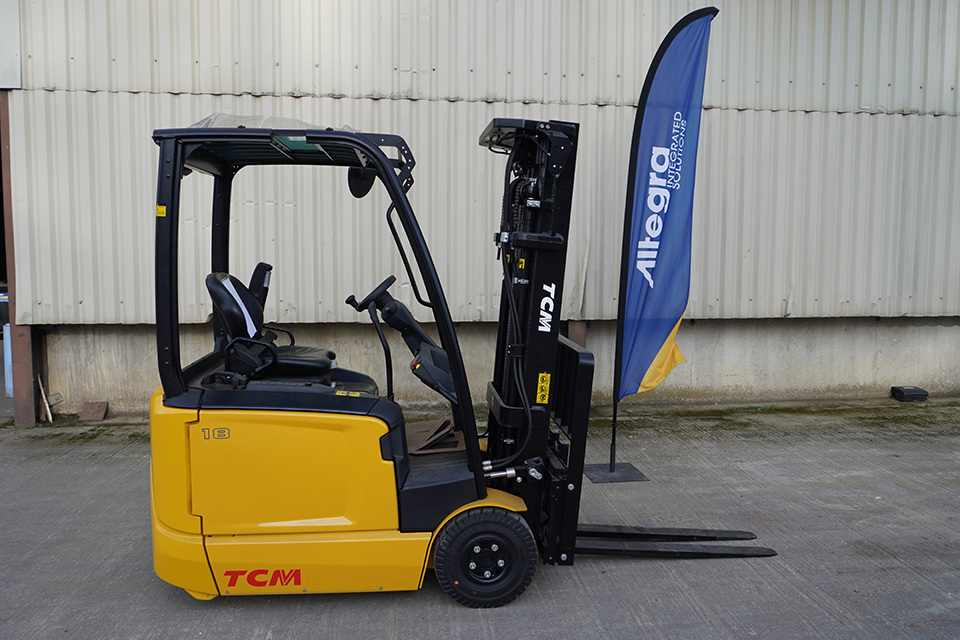 TCM FTB18-E3 Electric Counterbalance 19505 TCM FTB18-E3 Electric Counterbalance 19505